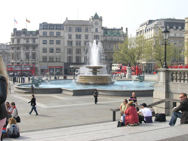 London, April 13-15th 2007: Meeting Sun Lim. Trafalgar Square.