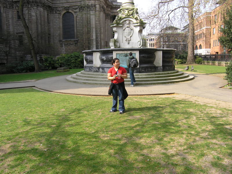 London, April 13-15th 2007: Meeting Sun Lim. St. Paul's Cathedral.