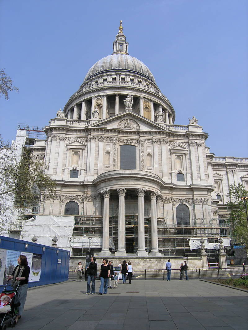 London, April 13-15th 2007: Meeting Sun Lim. St. Paul's Cathedral.