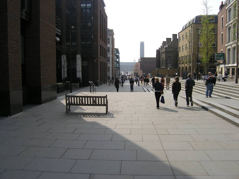 London, April 13-15th 2007: Meeting Sun Lim. On our way to Millennium Bridge