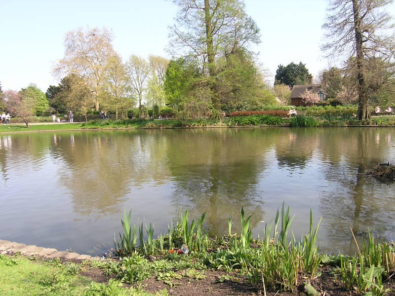 London, April 13-15th 2007: Meeting Sun Lim. Regent's Park: More water.
